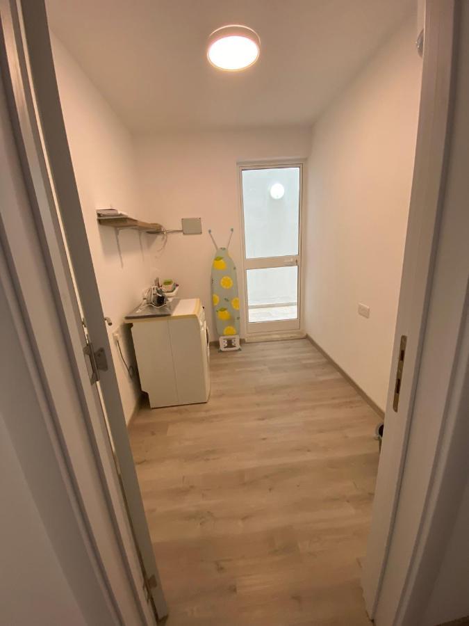 Modern Apartment With Large Outdoor Area - Sleeps 7, Close To Malta International Airport ルア エクステリア 写真