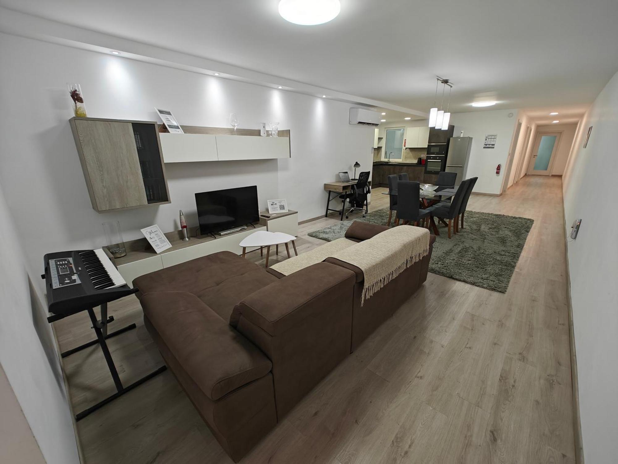 Modern Apartment With Large Outdoor Area - Sleeps 7, Close To Malta International Airport ルア エクステリア 写真
