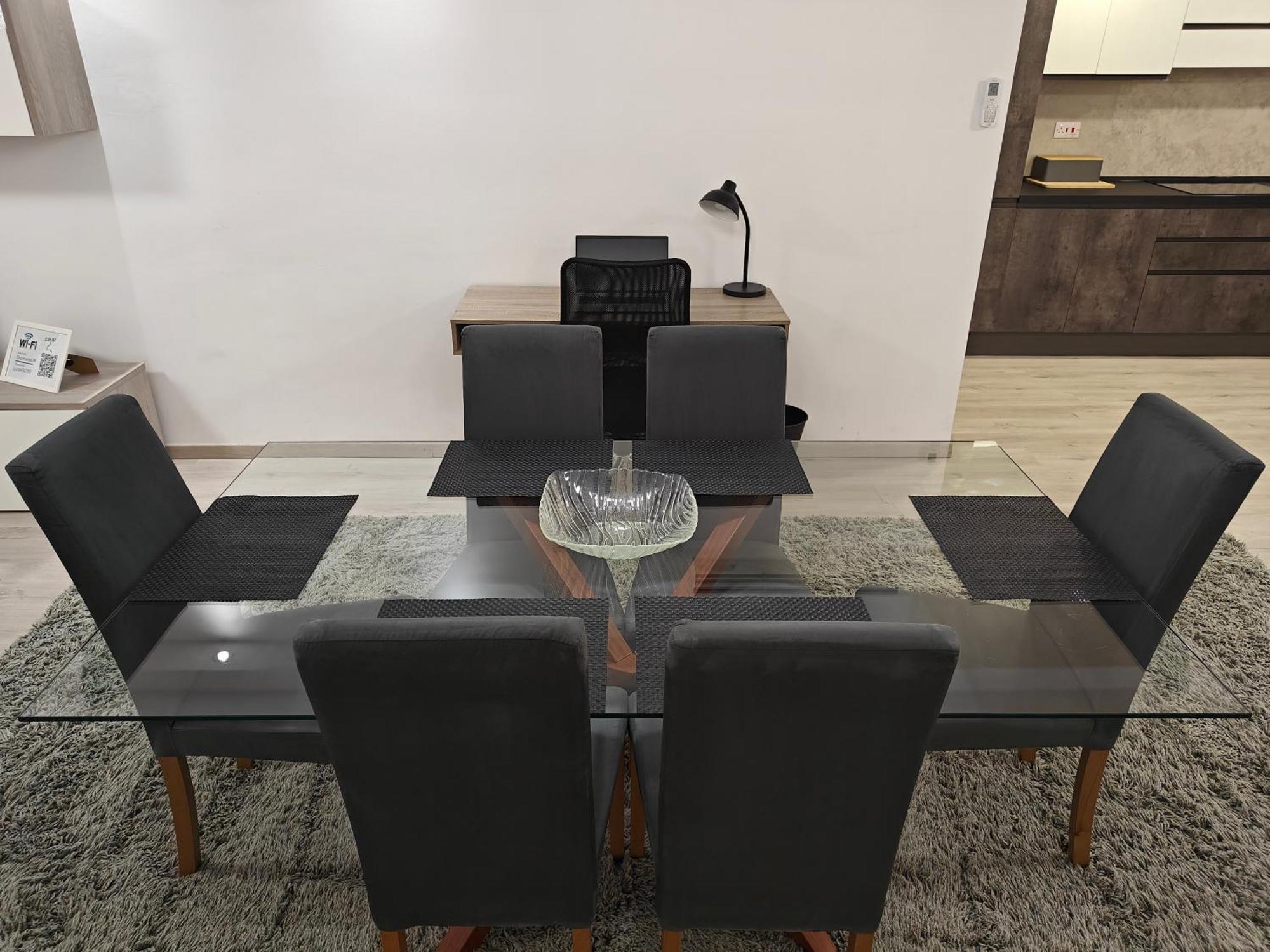 Modern Apartment With Large Outdoor Area - Sleeps 7, Close To Malta International Airport ルア エクステリア 写真