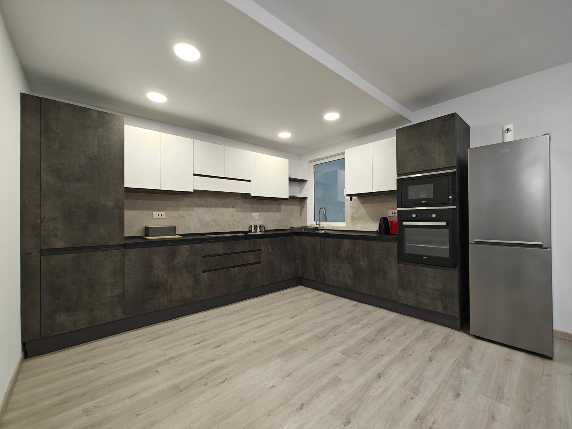 Modern Apartment With Large Outdoor Area - Sleeps 7, Close To Malta International Airport ルア エクステリア 写真
